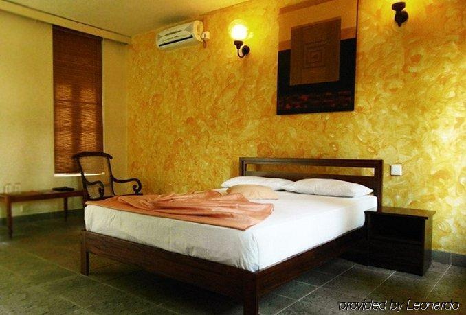 Yoho Rivi Ras Hotel Dehiwala-Mount Lavinia Rom bilde