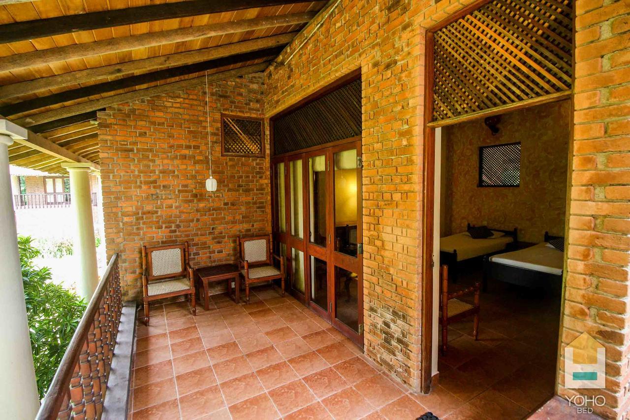 Yoho Rivi Ras Hotel Dehiwala-Mount Lavinia Eksteriør bilde