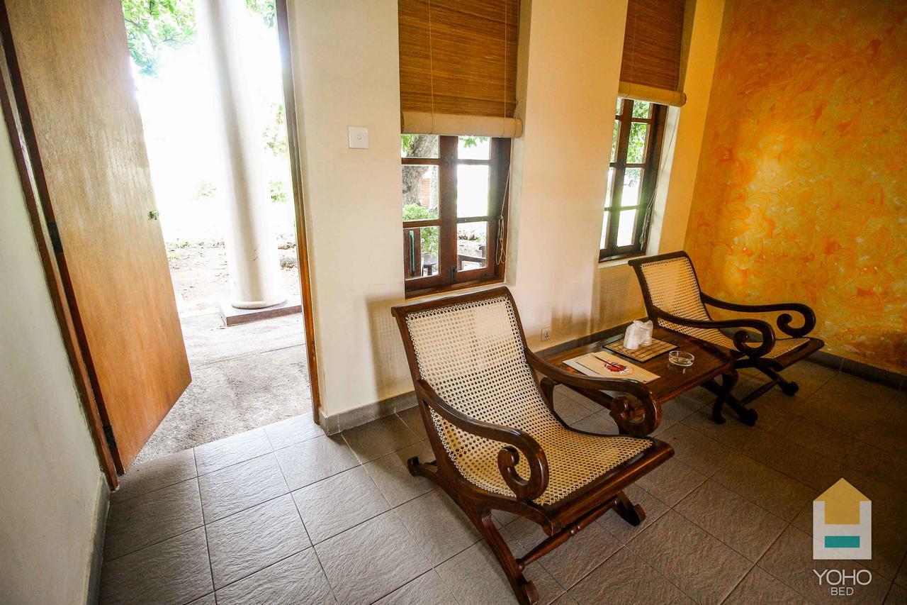 Yoho Rivi Ras Hotel Dehiwala-Mount Lavinia Eksteriør bilde