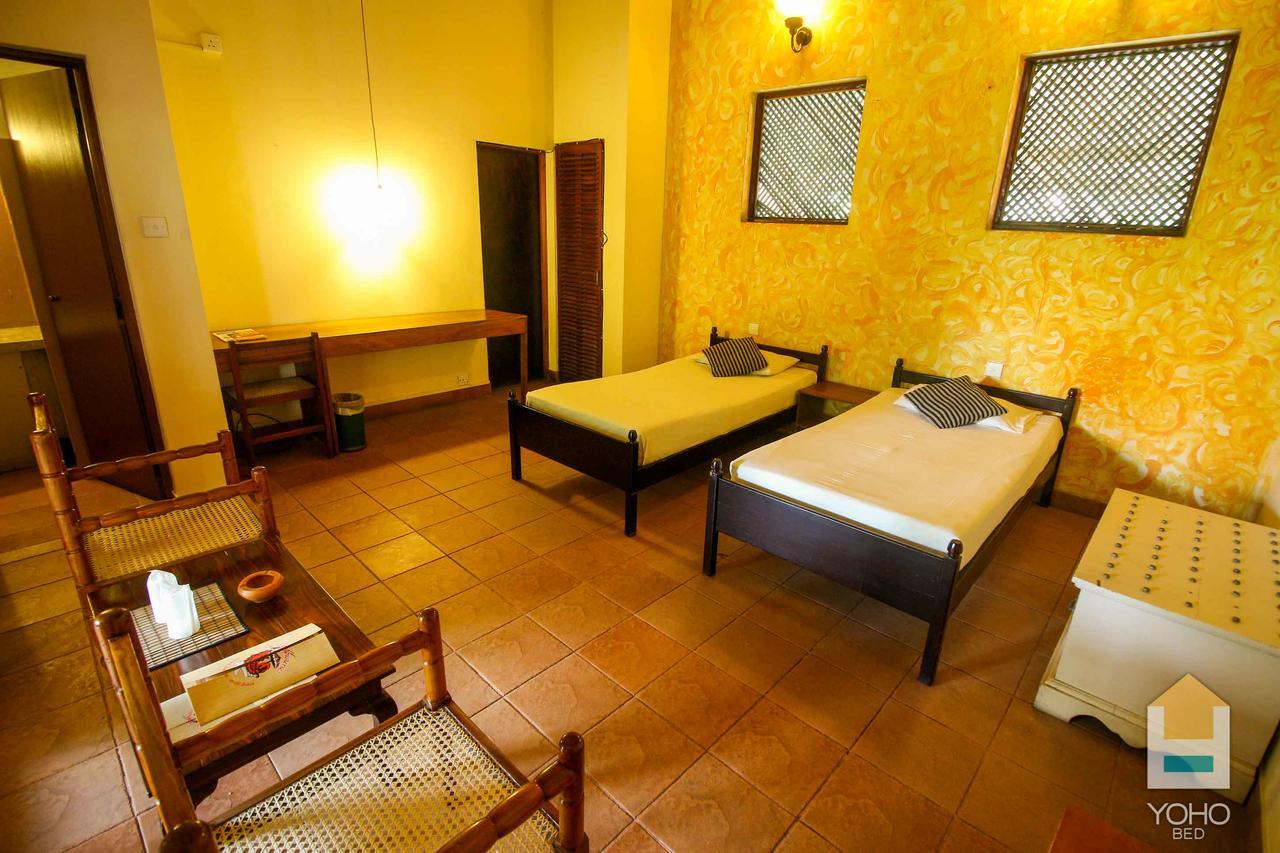 Yoho Rivi Ras Hotel Dehiwala-Mount Lavinia Eksteriør bilde