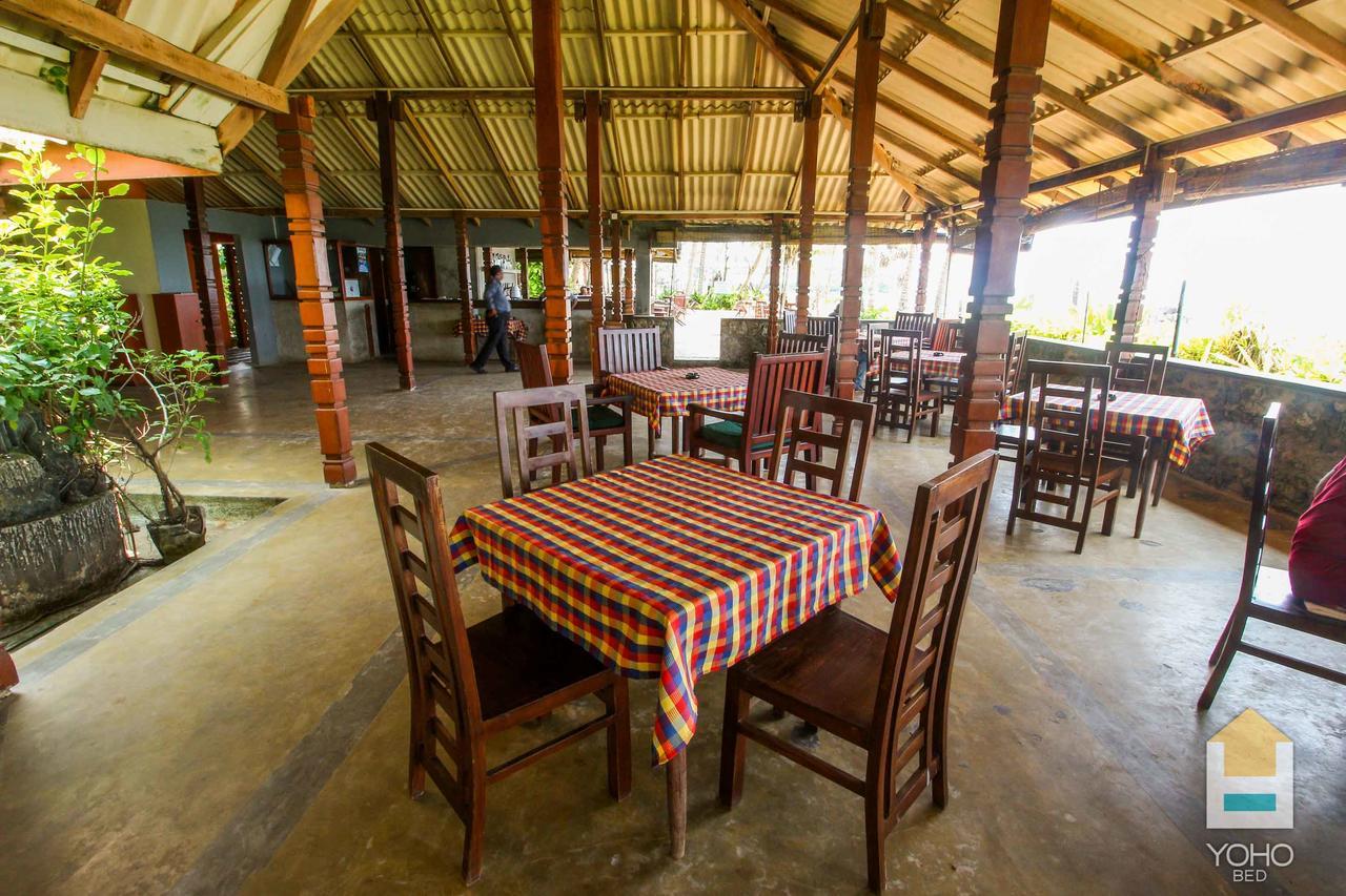 Yoho Rivi Ras Hotel Dehiwala-Mount Lavinia Eksteriør bilde